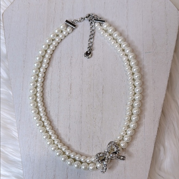 NWT Silver-Tone Pavé Bow & Imitation Pearl Layered Necklace - Picture 3 of 6